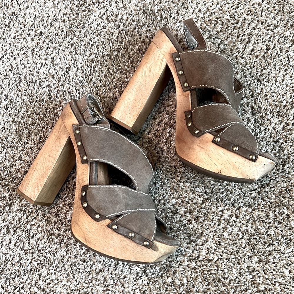 Boho Wooden Platform Heels – Beige Chunky Sandals Size 8